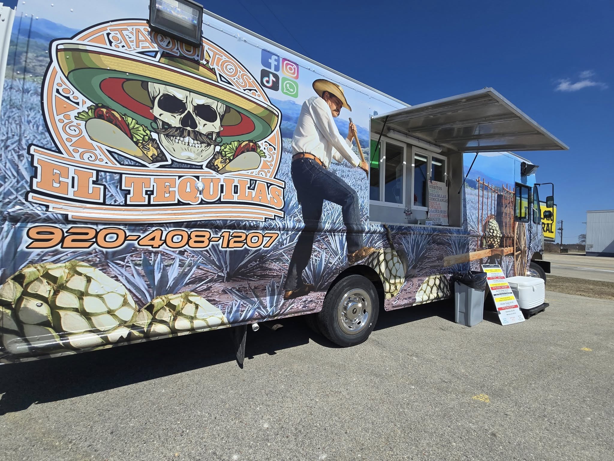 El Tequila Taco Truck, New London, WI